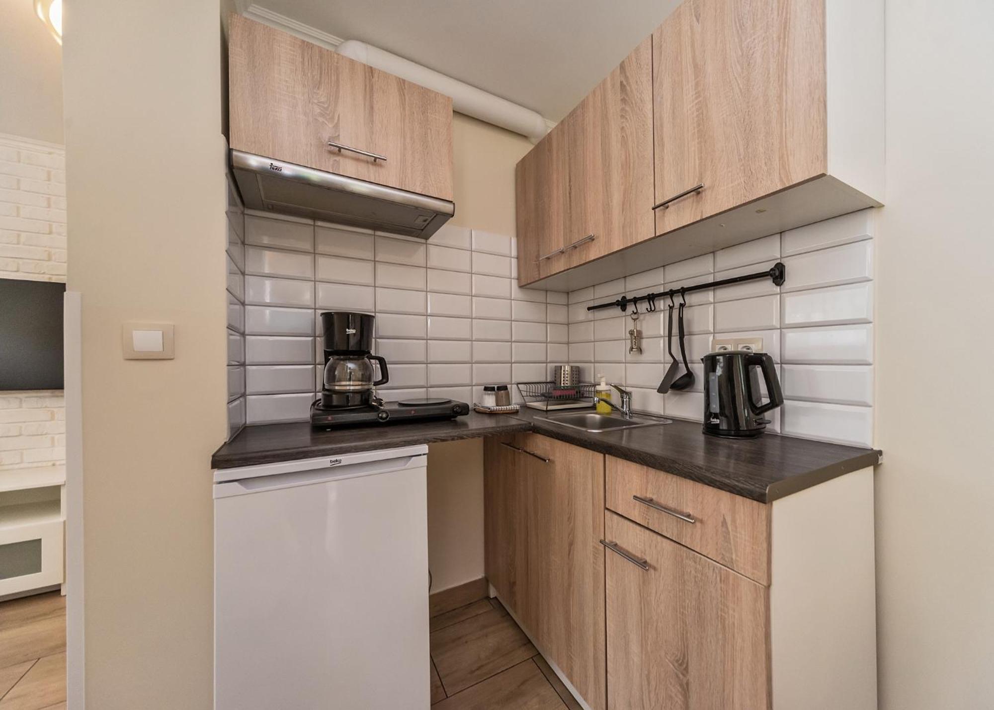 Willa Aleksandra - Apartamenty Мендзибродзе Живецке Екстериор снимка